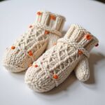 Перчатки, варежки и митенки