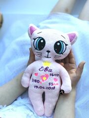 Игрушка мягкая для новорожденных Котик с метрикой FomiToys 24 см ручная работа, Вариации товаров: 3, изображение 4