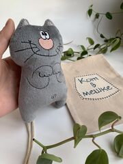 Кот в мешке, плюшевый сувенир, серый, Основной цвет: Серый, изображение 4