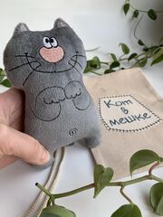 Кот в мешке, плюшевый сувенир, серый, Основной цвет: Серый, изображение 5