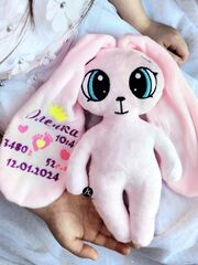 Мягкая плюшевая игрушка Зайка с длинными ушами и метрикой FomiToys 24 см ручная работа подарок на выписку, Вариации товаров: 2, изображение 3