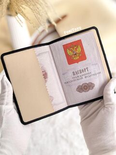 Кожаная обложка на паспорт женская / мужская (экокожа) с машинной вышивкой FomiToys. Кошечка черная. Ручная работа, Вариации товаров: 11, изображение 5