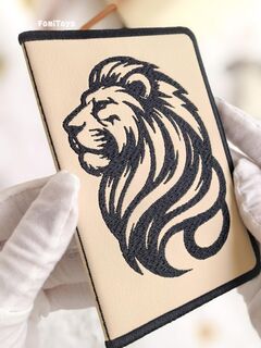 Кожаная обложка на паспорт женская / мужская (экокожа) с машинной вышивкой FomiToys. Лев. Ручная работа, Вариации товаров: 5, изображение 2