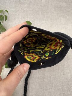 Сумочка под телефон с вышивкой, Вариации товаров: 2, Основной цвет: Черный матовый, изображение 4