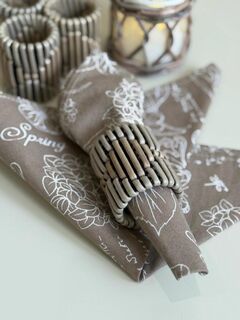 Кольцо сервировочное для салфеток плетеное из бумажной лозы