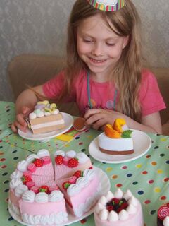 Торт из фетра игрушечный Земляника со сливками, изображение 3