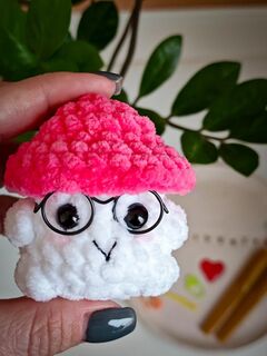 Мягкий вязаный брелок "Грибочек" ручной работы, розовый, 7 см, Основной цвет: Розовый, изображение 2