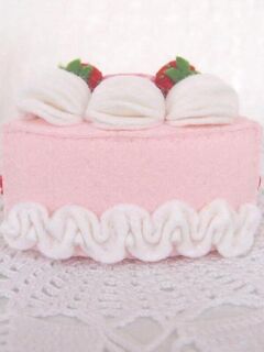 Торт из фетра игрушечный Земляника со сливками, изображение 4