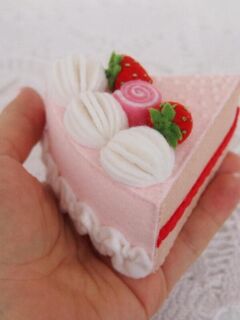 Торт из фетра игрушечный Земляника со сливками, изображение 6