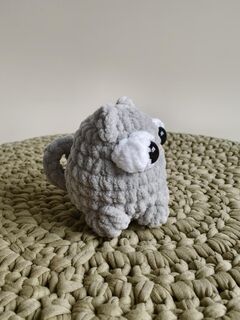 мягкая игрушка котенок ручной работы / брелок котенок, Вариации товаров: 3, Основной цвет: Светло-серый, изображение 6