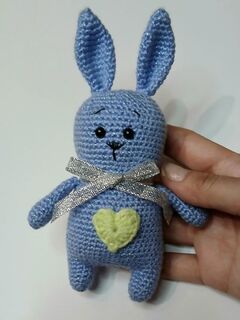 Вязаная игрушка Зайчик, изображение 2