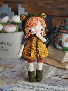 Мастер класс по вязанию куколки крючком, кукла амигуруми в одежде, куколка в шапке, описание вязания игрушки, схема, изображение 6