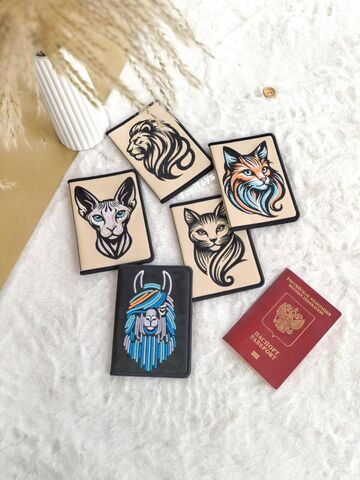 Кожаная обложка на паспорт женская/мужская (экокожа) с машинной вышивкой FomiToys. Лама разноцветная. Ручная работа, Вариации товаров: 13, изображение 8