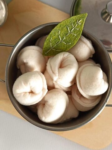 Пельмени с маслом и лаврушкой Игрушечная еда, изображение 5