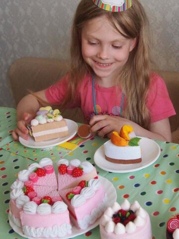 Торт из фетра игрушечный Земляника со сливками, изображение 3