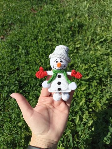 Схема вязания Снеговик магнитик, брелок, изображение 2