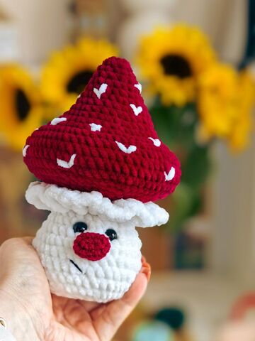 Мягкая игрушка Вязаный грибочек, 20 см