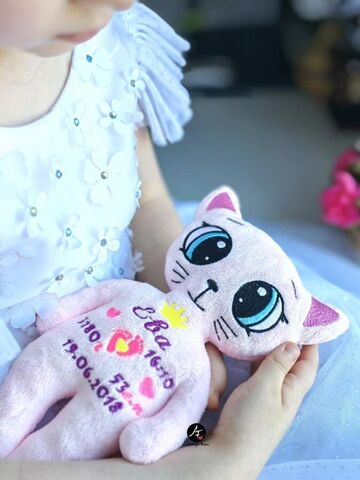 Игрушка мягкая для новорожденных Котик с метрикой FomiToys 24 см плюшевый антистресс авторская работа, Вариации товаров: 3, изображение 3