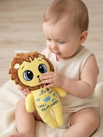Мягкая игрушка Львенок с метрикой 24 см, подарок новорожденному, ручная работа FomiToys, Вариации товаров: 4, изображение 2