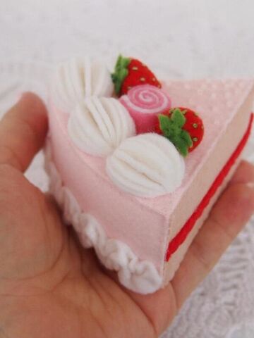 Торт из фетра игрушечный Земляника со сливками, изображение 6