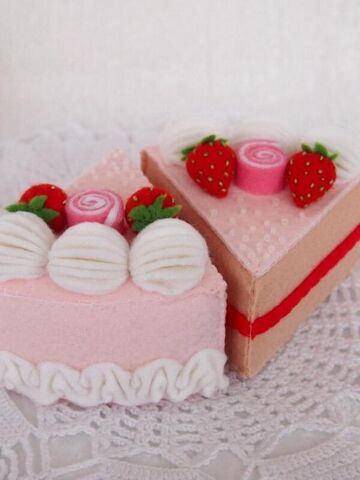 Торт из фетра игрушечный Земляника со сливками, изображение 7