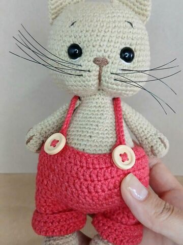 Вязаная игрушка Кот в штанишках, изображение 3