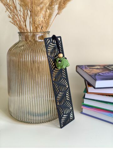 Закладка для книги 3д с подвеской лягушка, изображение 2