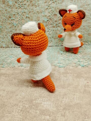 Вязаная игрушка сувенир лисичка, изображение 3