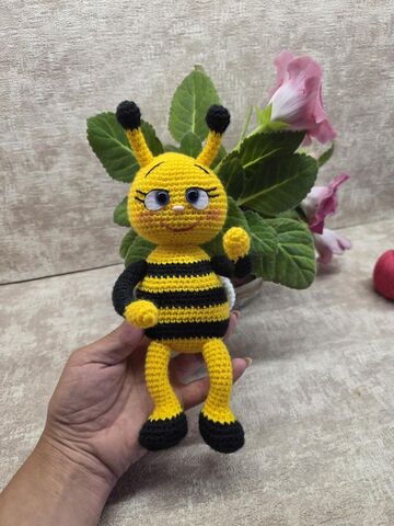 Пчела, вязаная игрушка сувенир, изображение 6