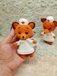 Вязаная игрушка сувенир лисичка